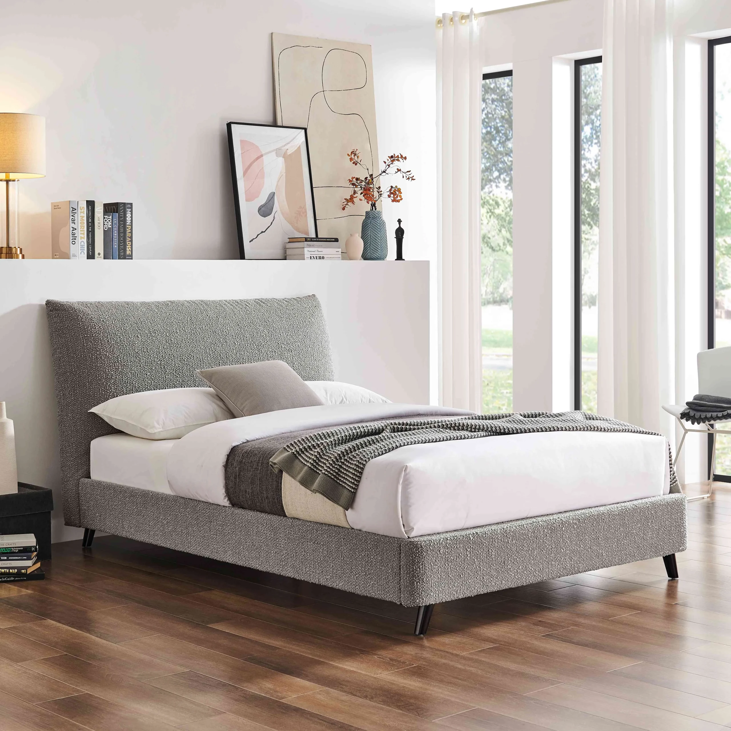 LUNA PILLOW BOUCLE BED