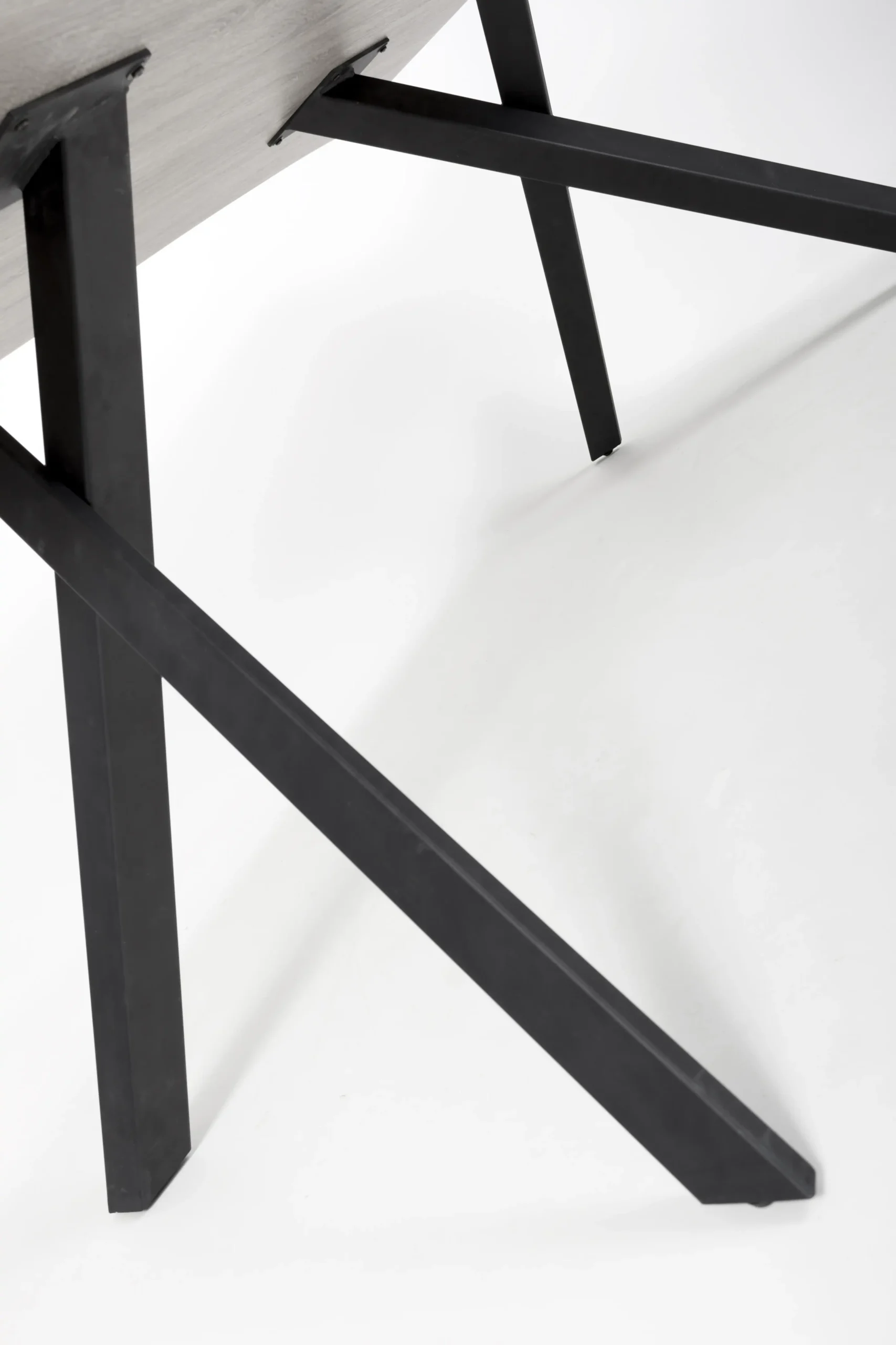 Narvik Medium Curved Dining Table - Image 6