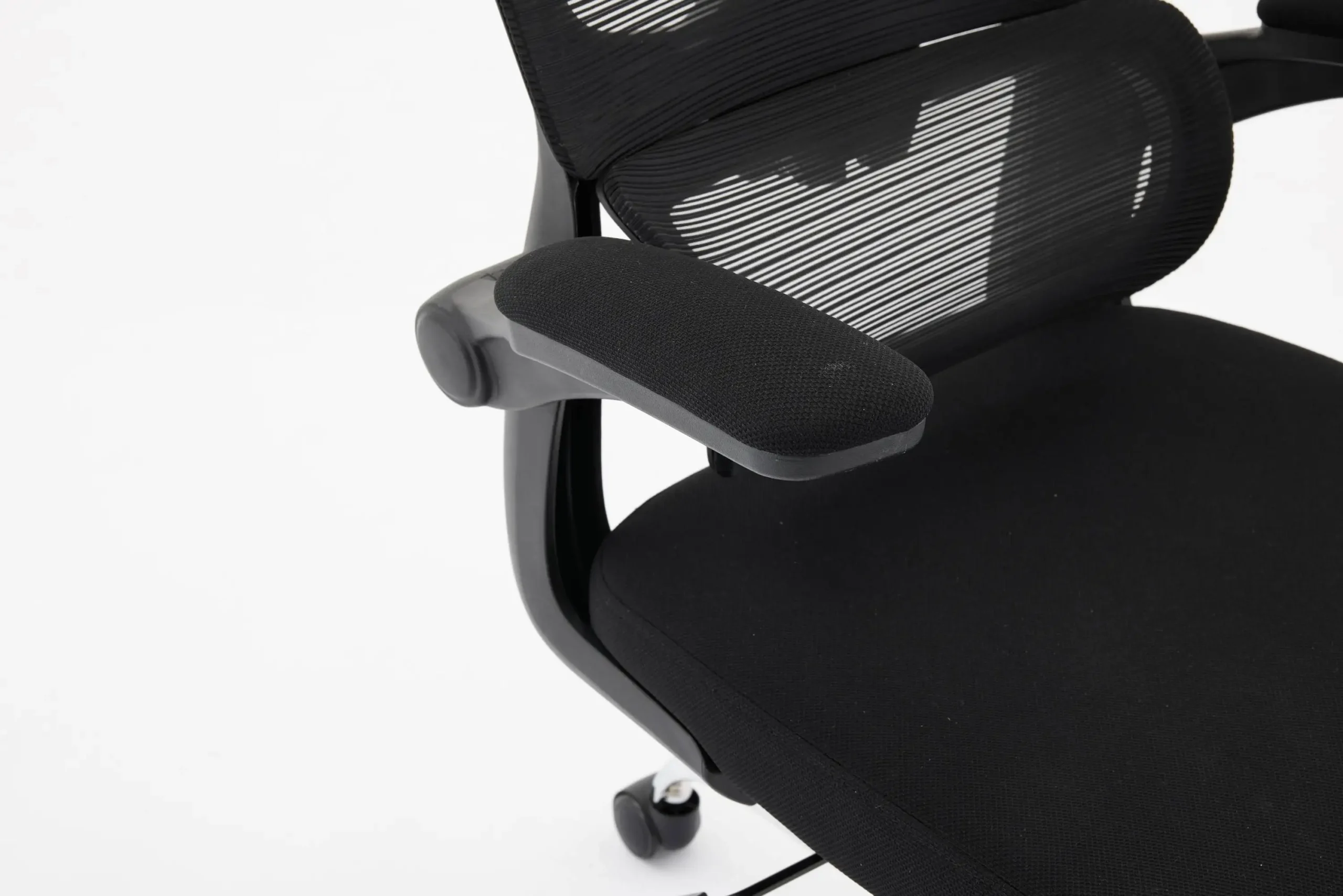 Supreme Mesh Black Office Chair - Image 8